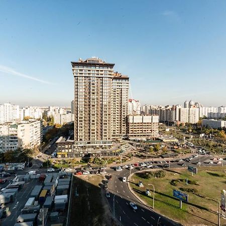 Роскошная 3К Квартира 135М2 На Набережной. Минская Kiev Eksteriør billede